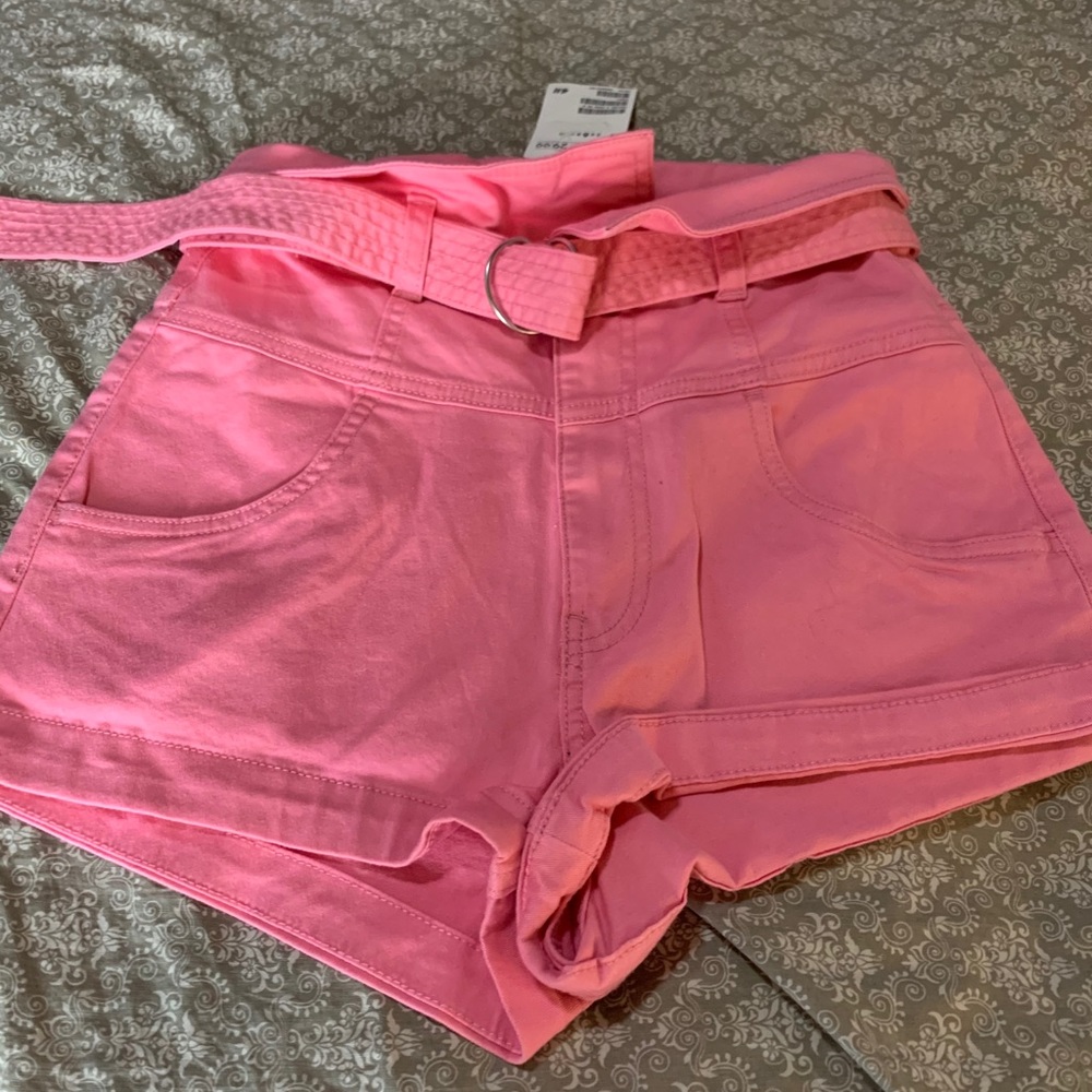 H&M women high waisted short